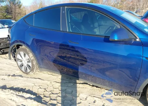 2022 Tesla Model Y Long Range Dual Motor All-Wheel Drive из США, поврежденный, VIN 7SAYGDEE3NA020326